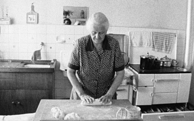 Arsenal on location: Buchpräsentation – Aus der ersten Person – Filmische Autobiografien/Autofiktion